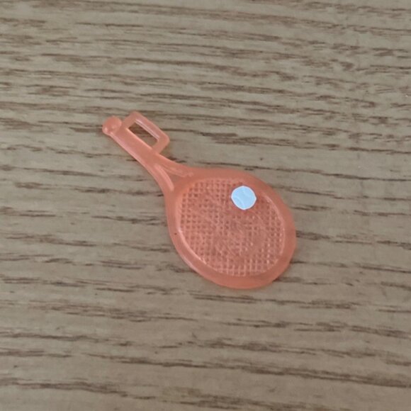 Vtg Polly Pocket Miniature Accessory Set Hangers Gifts Tennis Racket and More - Picture 4 of 8